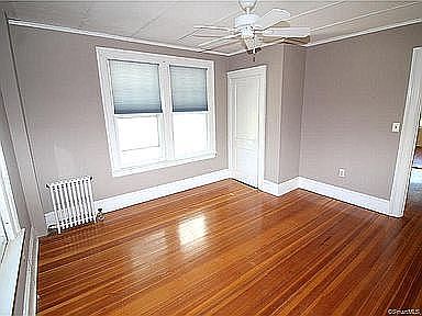 4th image of 87 Whitman Ave