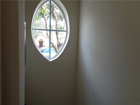 5th image of 1540 SE 24th Ct