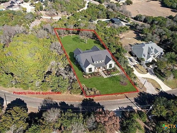 3rd image of 10784 Highview Dr
