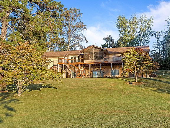 2nd image of 278 Hood Dr