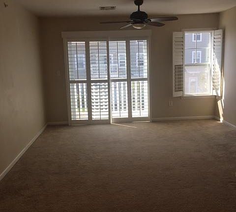 4th image of 6612 Seaspray Ave #2
