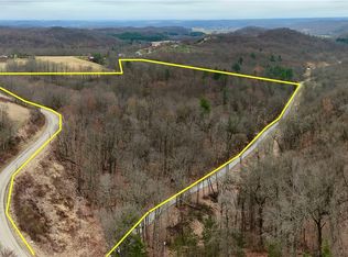 Sharon Valley Rd, New Philadelphia, OH 44663