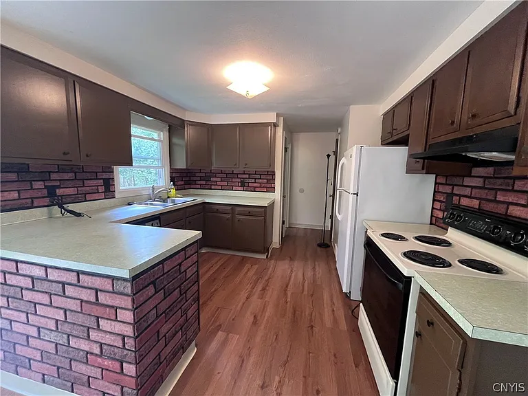 645 Sunflower Dr — Photo 5