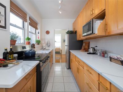 86-10 34th Avenue #613, Queens, NY, 11372