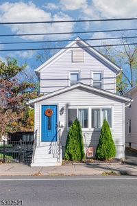 108 Hamburg Tpke, Bloomingdale, NJ, 07403