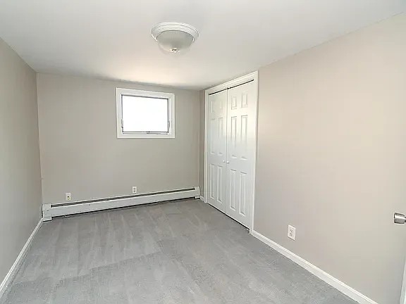 35 Mildred Ave — Photo 11