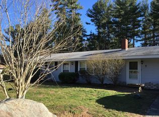 7 Shockley Dr, Lakeville, MA 02347