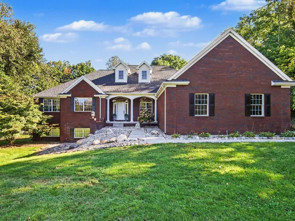 8240 Powderhorn Trl SE, Caledonia, MI 49316