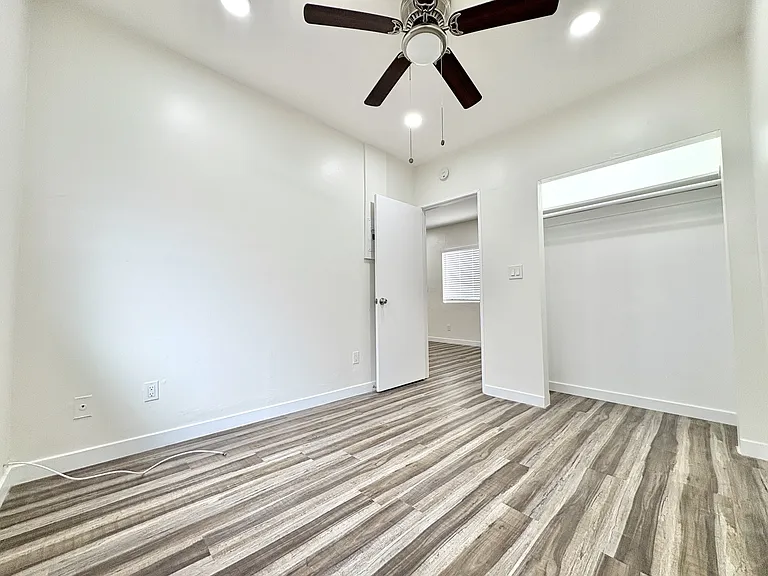 1770 Gaviota Ave — Photo 17