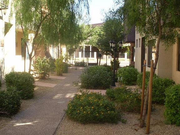 Community walkway