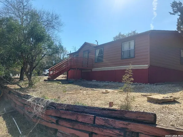 206 Sir Winston Dr, Canyon Lake, TX 78133