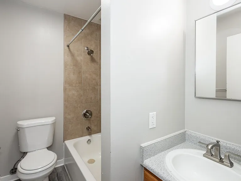 Crown Apartments — Photo 26