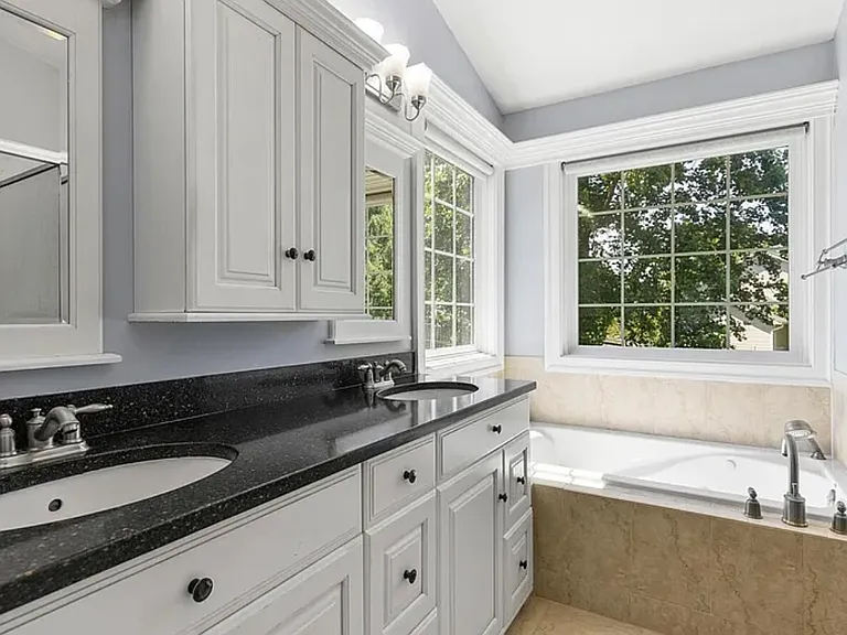 39 Thornberry Ln — Photo 6