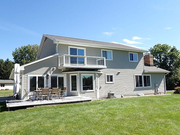 4th image of 6818 Snowberry Dr