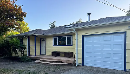 306 35th Ave NE Photo 1
