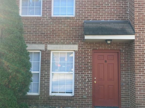 122 Ashberry Dr #122B