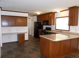 153 S Meadow Dr, Batavia, OH 45103
