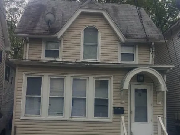 35 Ann St, Ossining, NY 10562