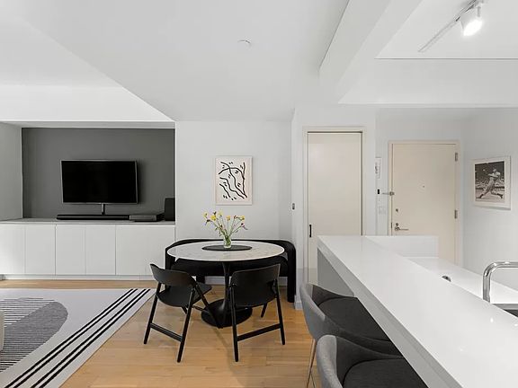 2nd image of 50 Franklin St APT 11A