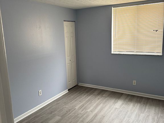 4th image of 2861 Harrison Ave #2