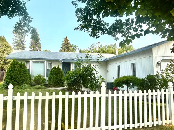 351 S Cedar St, Colville, WA 99114