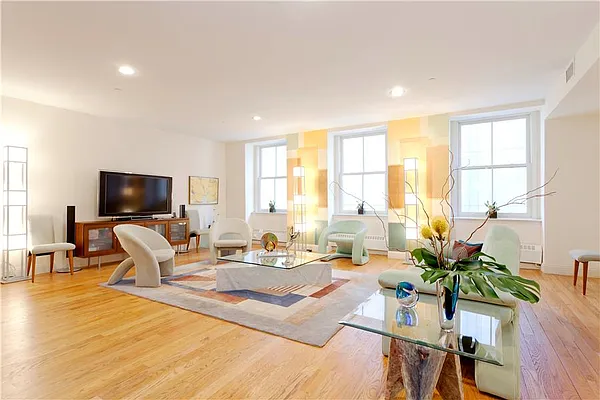 Rented by Douglas Elliman | media 42