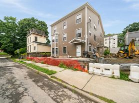133 N Miller St