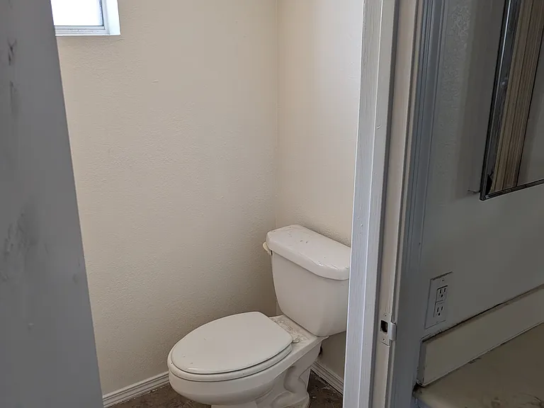 456 E 9th Ave #3 — Photo 6