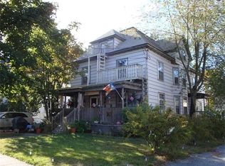 9 W Main St, Merrimac, MA 01860