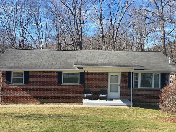 101 Rider Dr, Beckley, WV 25801