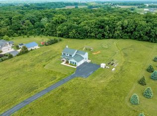 28900 Rowntree Rd, Burlington, WI 53105