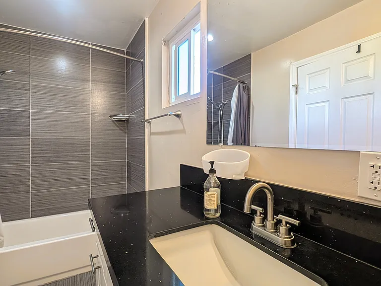 1299 W 37th Dr #2 — Photo 6