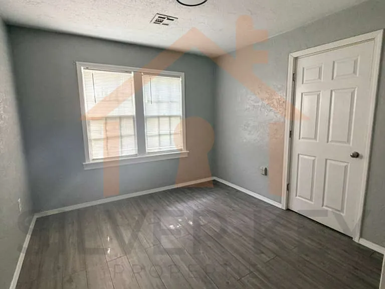 1610 SW E Ave — Photo 10