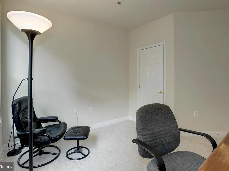 1320 N Wayne St #307 — Photo 20