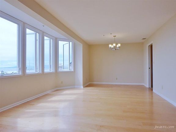 2nd image of 758 Great Hwy #2