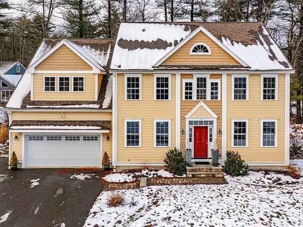 3 Constitution Dr, Acton, MA 01720