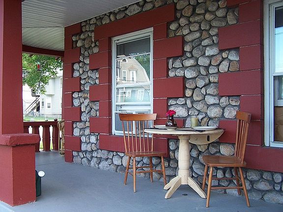 Wrap around porch-side