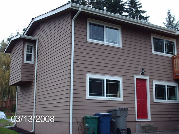2nd image of 16212 NE 57th St