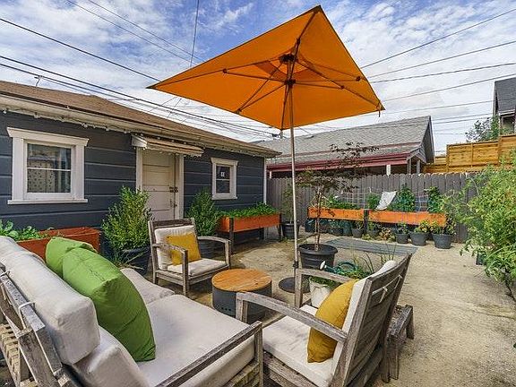 3rd image of 2306 N Lawndale Ave #Duplex