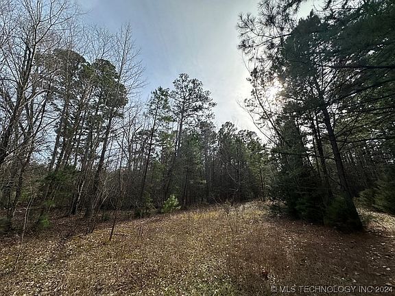 4th image of 701 NE 1064th Ave