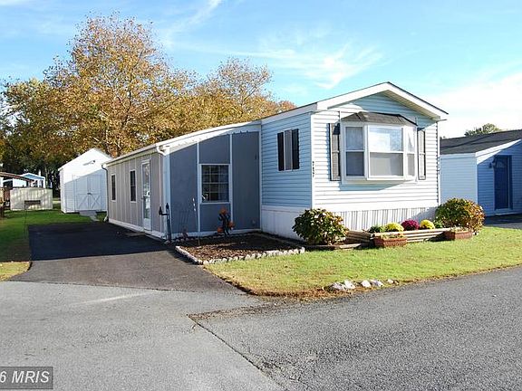 3rd image of 717 Gregwood Ct