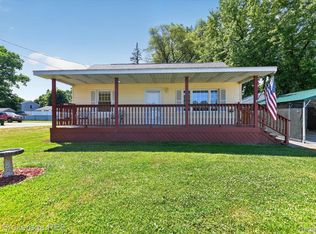 1038 Bethany St, Mount Morris, MI 48458