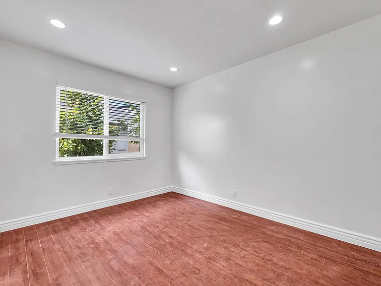 8801 Mays Ave — Photo 12