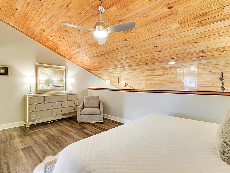 204 Old Meadow Way — Photo 31