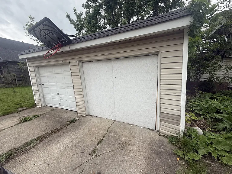 10324 Harvard Ave — Photo 16