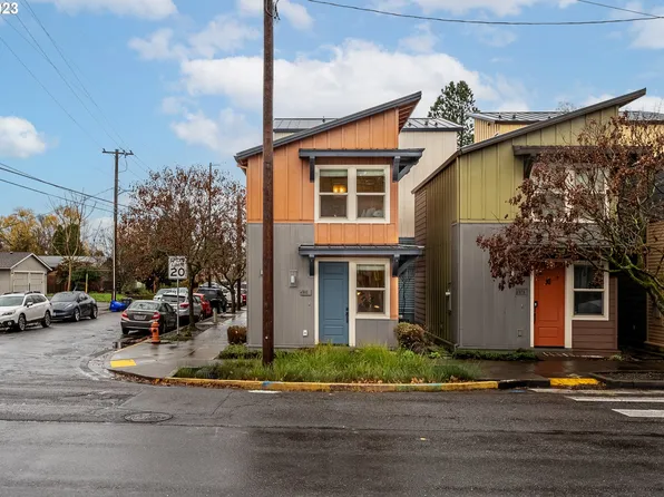 4301 SE Division, Portland, OR 97206