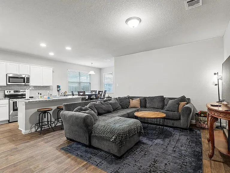 129 Jubilee Dr — Photo 8