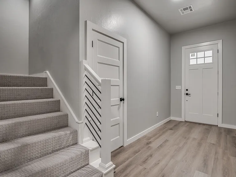 11301 N Blackwelder Ave #B — Photo 7