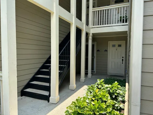 31 Springhedge Ct SE, Smyrna, GA 30080