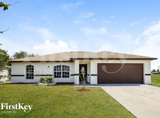 1822 NW Embers Ter, Cape Coral, FL 33993